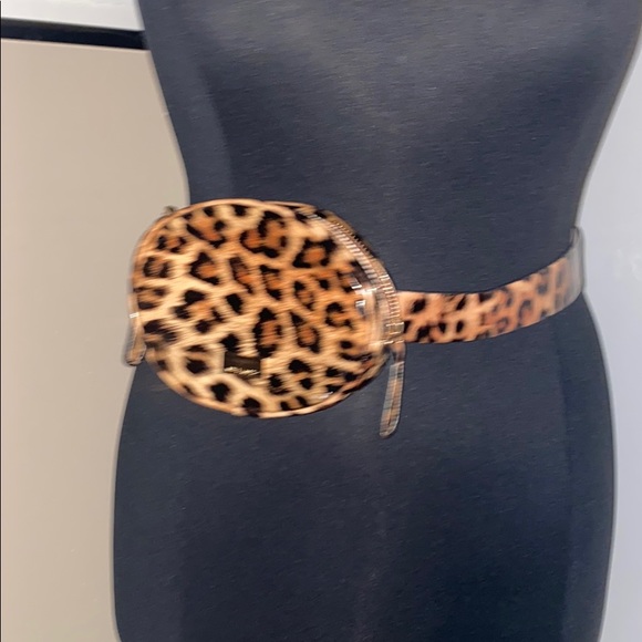 Vince Camuto belt bag - Picture 1 of 6